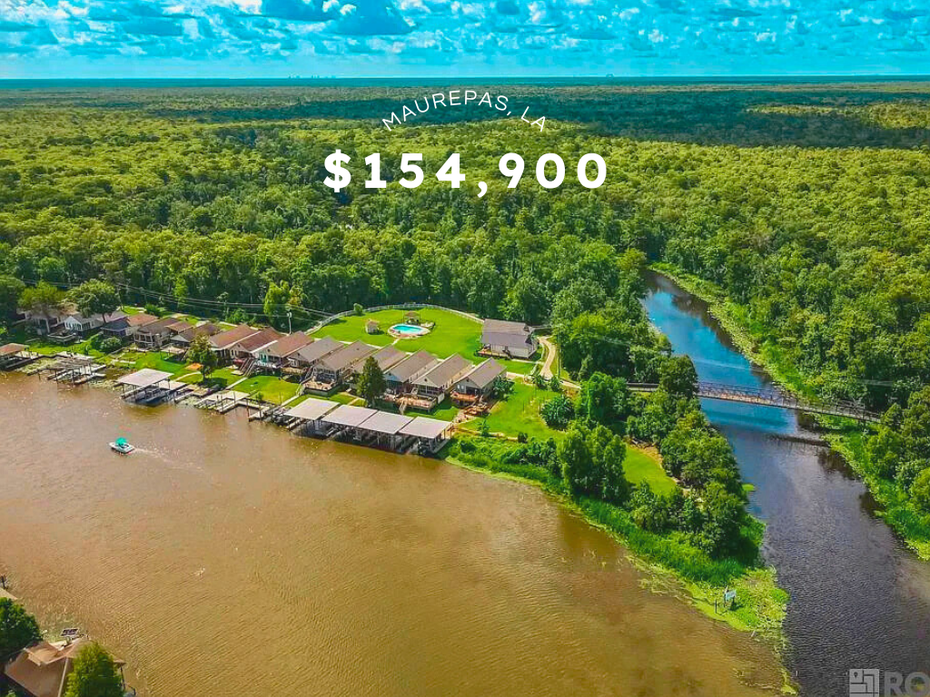 Waterfront Cottage in Maurepas, LA – $154,900