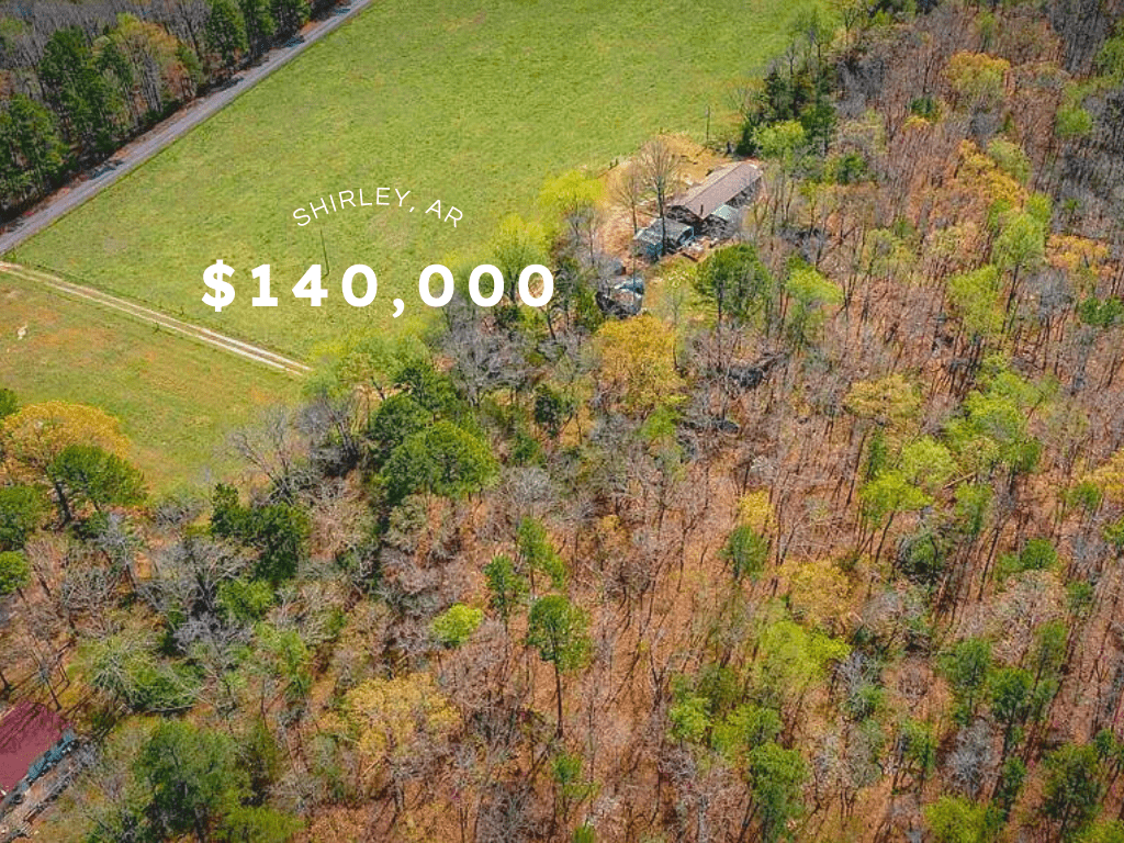 Private Log-Style Home in Shirley, AR – $140,000