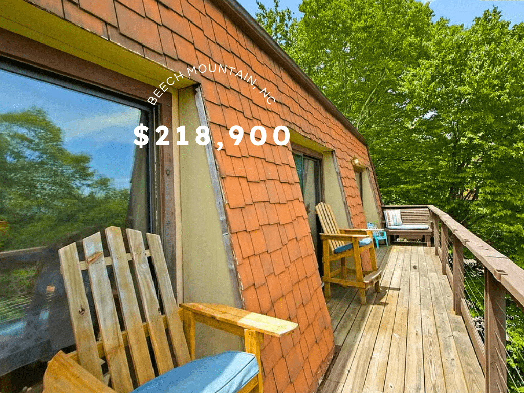 Light-Filled Top Floor Condo in Beech Mountain, NC – $218,900