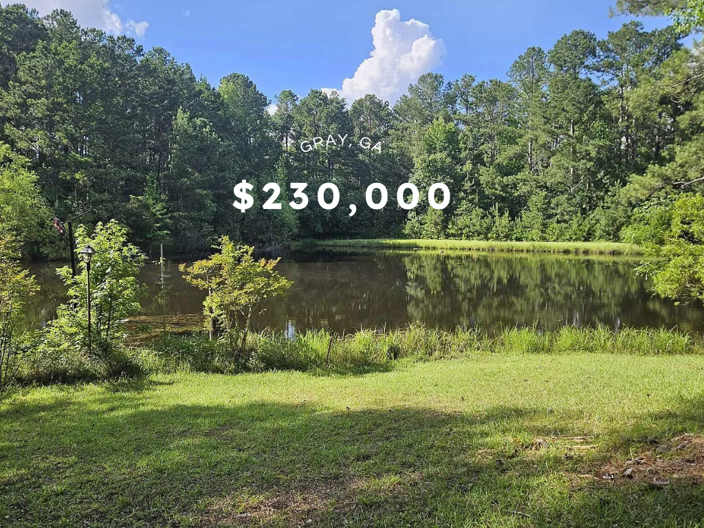 Pondside Guest House and Pool in Gray, GA – $230,000