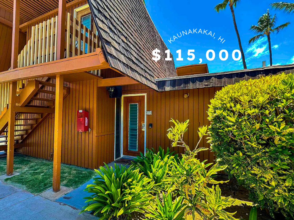 Ground-Floor Oceanfront Studio in Kaunakakai, HI – $115,000