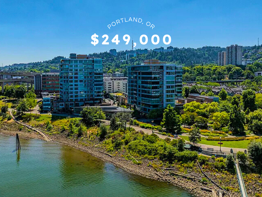 Top-Floor Condo Retreat in Portland, OR – $249,000