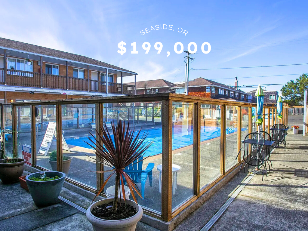Cozy Oceanfront Studio in Seaside, OR – $199,000